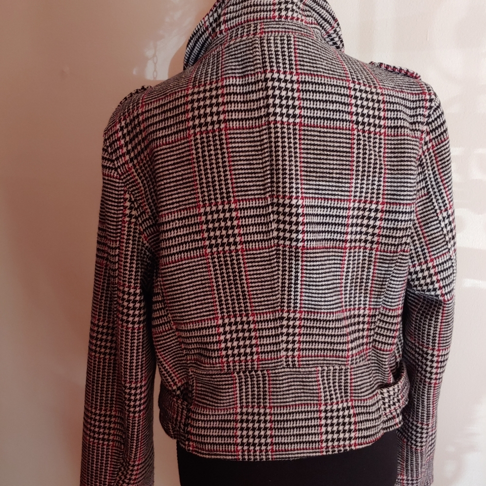 Jacket - Picture 2 of 3